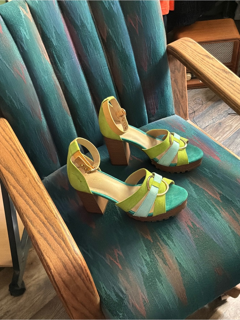 Women's Green Block Heel Sandals - Stylish Ankle Strap